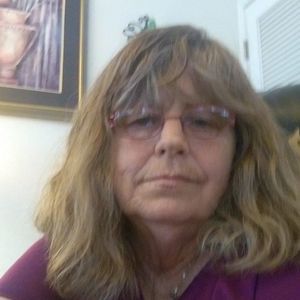 Meet your Posher, Claudia